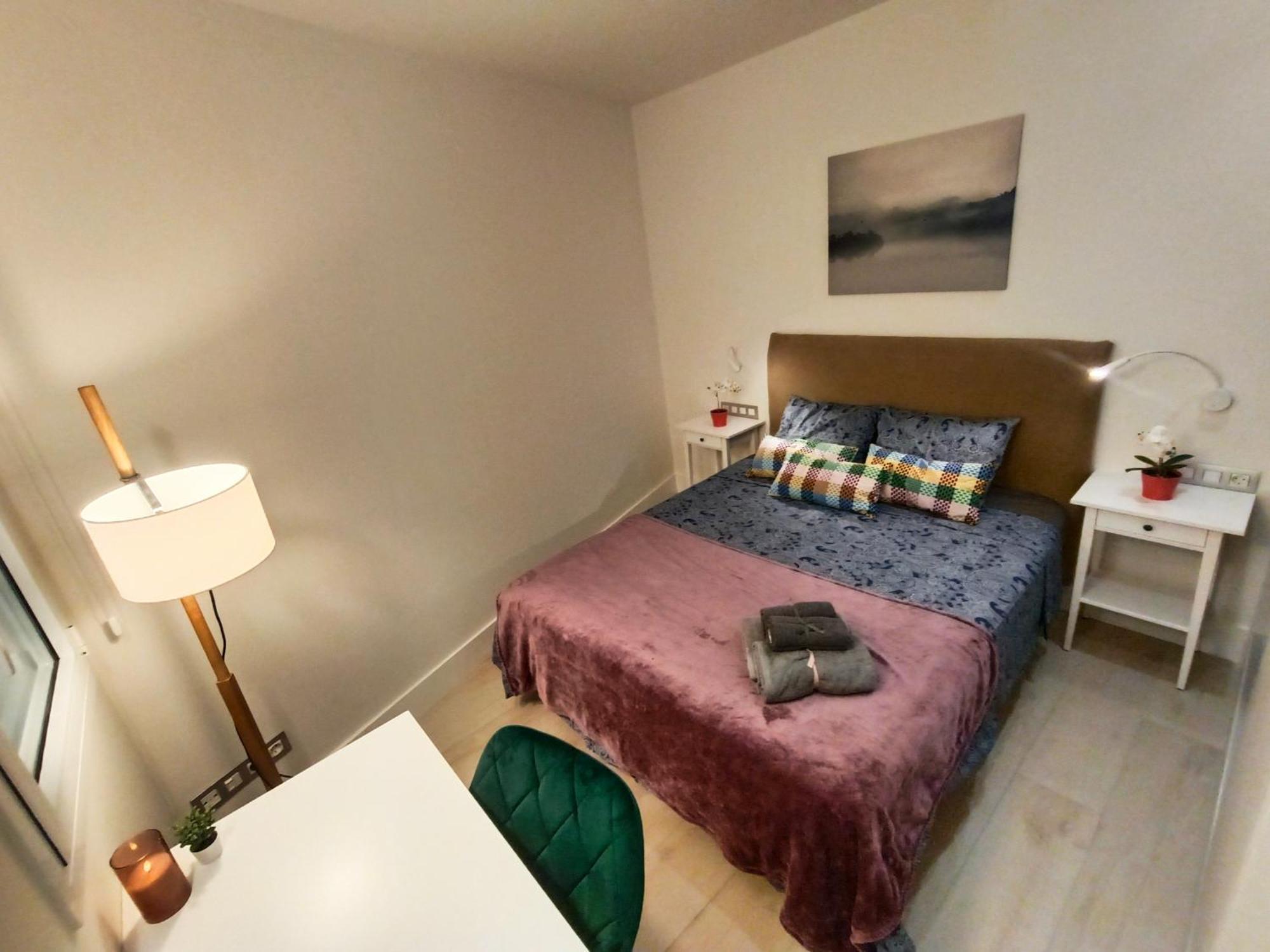 Oasis Rooms Barcelona - By Ronda Universidad Екстериор снимка